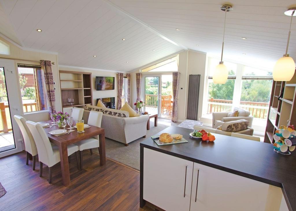 The Springs Lakeside Holiday Park Fladbury Zimmer foto